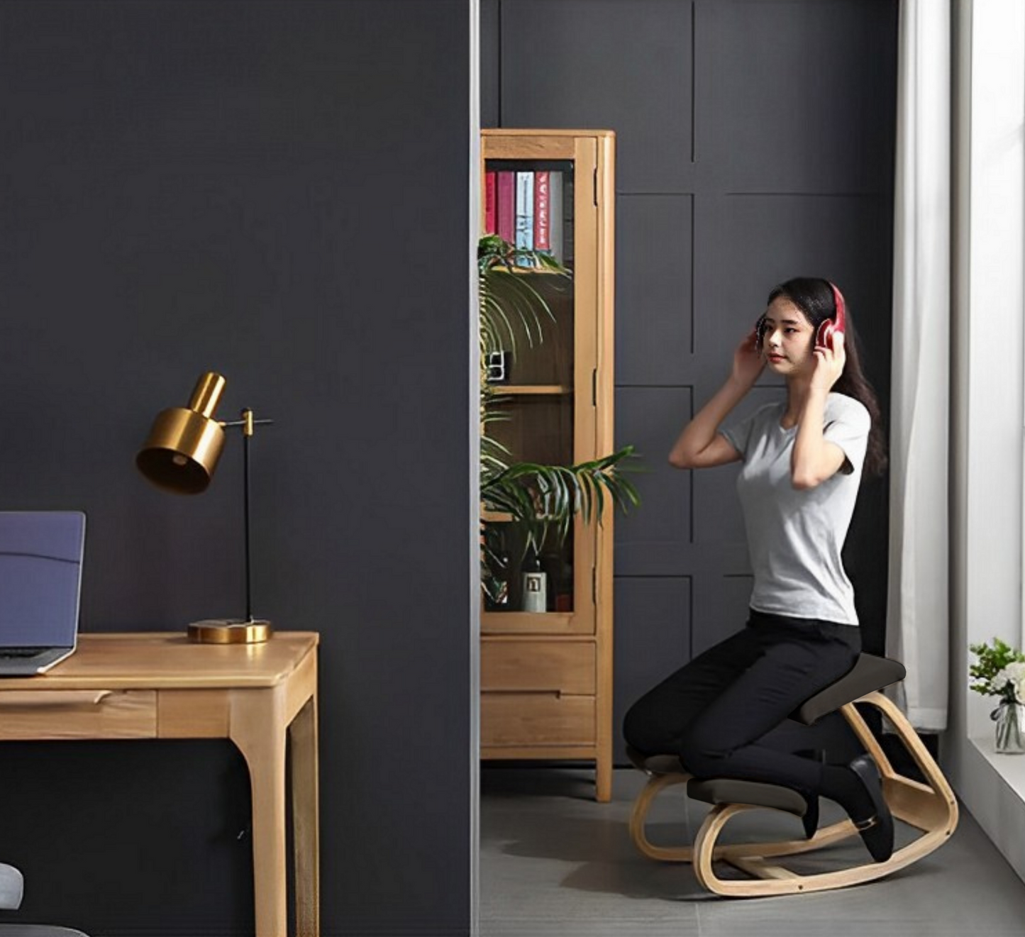 Kneeling Chair for Back Pain - DEUX